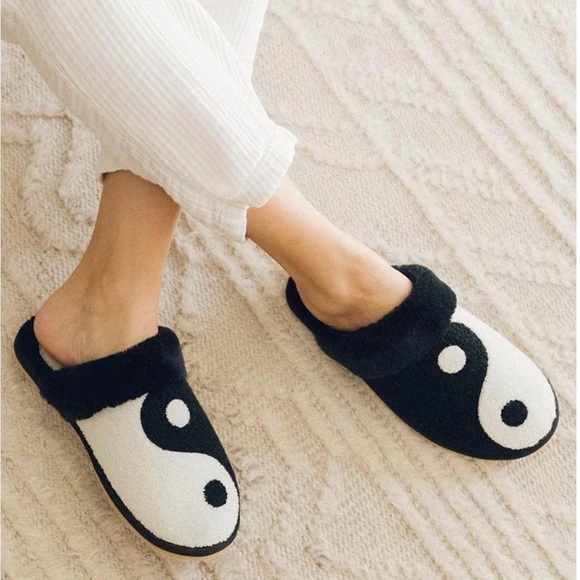 Soludos Shoes - Soludos Black and White Yin Yang Slippers